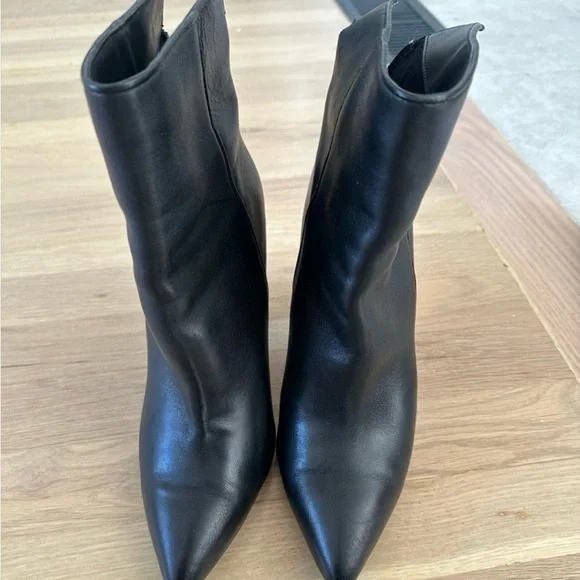 Black Leather Women's Boots - Picture 1 of 6